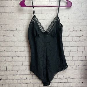 Vintage Sassoon black teddy size 32